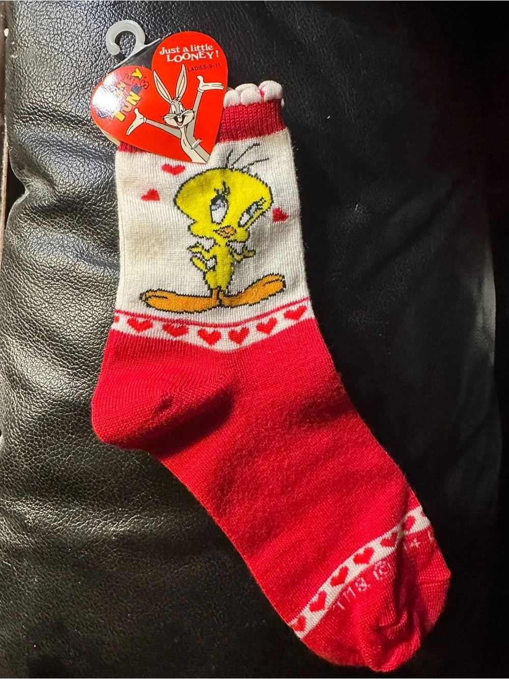RARE Vintage Warner Bros. Looney Tunes Tweety Socks NWT Red Hearts Women’s 6-11